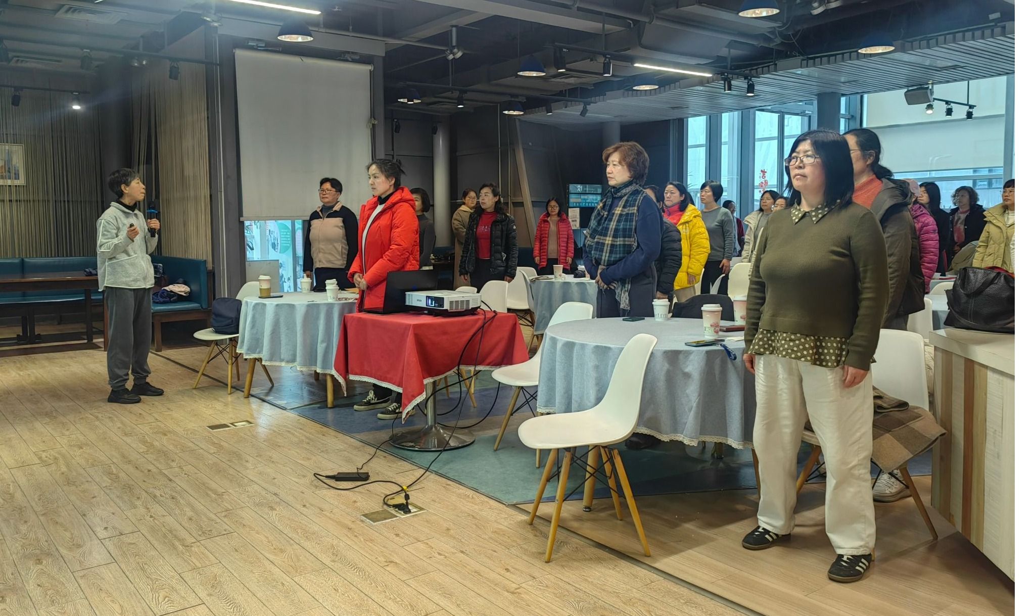 女教职工中医兴趣小组承办的 “研学春