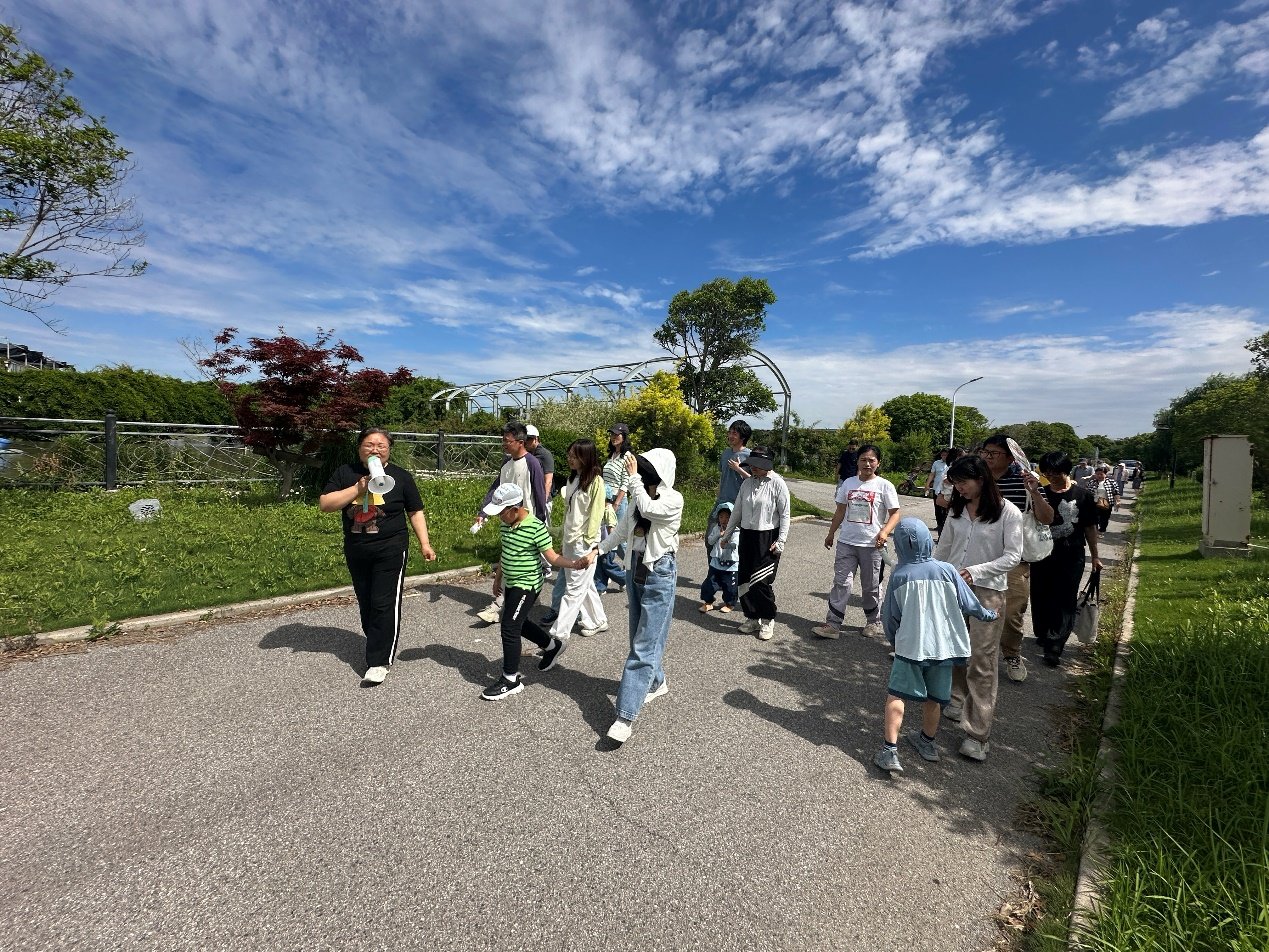 为丰富教职工家庭文化生活
